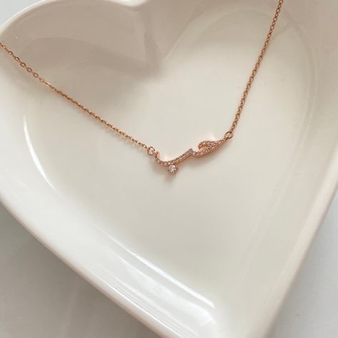 "This \"Love\" in Arabic necklace is a beautiful stainless steel with silver, rose gold and gold plated and cubic zirconia stones. The necklace is high quality and are perfect gift for your loved ones or just for yourself. It is great and amazing to wear daily and it is stylish and effortless everyday wear. Available in Gold, Rose Gold and Silver." Arabic Necklace, Love Birthday Quotes, Gold Jewellry, Cute Slippers, Gold Jewelry Simple, Eid Gifts, Jewelry Lookbook, Letter Necklace, Silver Pendant Necklace