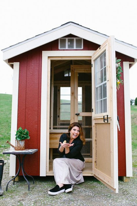 Chicken Coop With Storage, Inside Chicken Coop, Chicken Coop Building Plans, Resin Sheds, Walk In Chicken Coop, Chicken Keeping, Red Chicken, Chicken Chick, Chicken Coop Designs