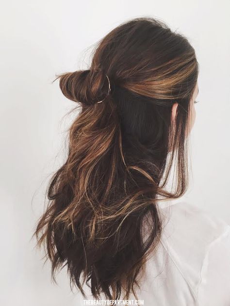 single circle barrette/clip // the beauty department Smink Inspiration, Half Up Hair, Hair Envy, Hair Dos, Gorgeous Hair, Hair Videos, Hair Day, Pretty Hairstyles, Up Hairstyles