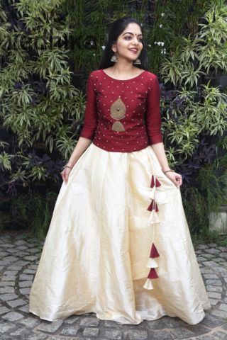 Elegant Skirt Outfits, Long Skirt Top Designs, Long Skirt And Top, Long Blouse Designs, Lehenga Saree Design, Choli Dress, Sari Design, Long Gown Design, Long Skirt Outfits