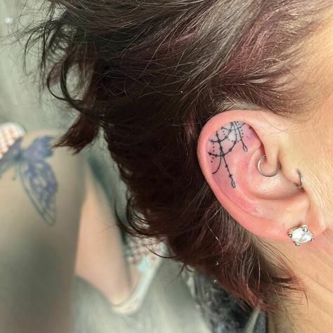 Line Tattoo Healed Ear Tattoo, Eat Lobe Tattoo, Cute Ear Tattoos, Inner Ear Tattoos For Women, Ear Tattoo Ideas, Ear Tattoo Design, Feather Hip Tattoos, Ear Tattoo Inner, Tragus Tattoo