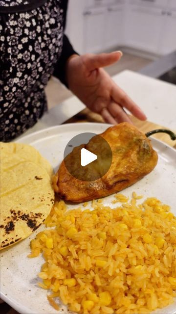 Mexican Recipes on Instagram: "Extra cheesy rellenos with asada #mexicanfood #mexicanrecipes" Mexican Food Videos, Chiles Rellenos Recipe, Rellenos Recipe, Latino Food, Cheese Rice, International Dishes, Recipes Authentic, Chile Relleno, Chinese Cooking Recipes