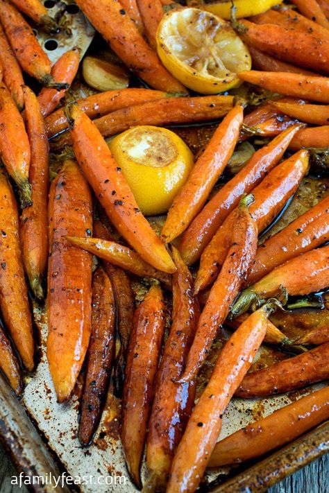 Tuscan-Style Roasted Carrots - Simple and flavorful, these roasted carrots are addictively delicious! Italian Thanksgiving Recipes, Italian Thanksgiving, Healthy Cheese, Hey Mama, Glazed Carrots, Family Feast, Family Cookbook, Carrot Recipes, Tuscan Style