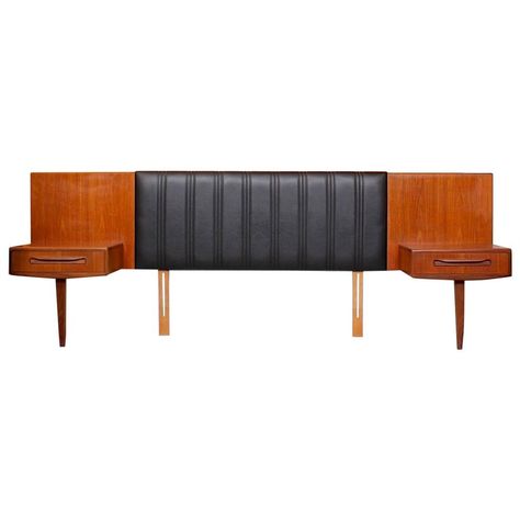 Retro Headboard, Bachelor Flat, Mid Century Headboard, English Dining Room, Bedhead Design, Floating Nightstands, Teak Wall, King Size Headboard, Modern Shelf