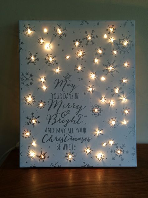 Illuminated Christmas sign Christmas Canvas Cricut, Light Up Art, Light Up Canvas, Cuadros Diy, Lighted Canvas Art, Christmas Shadow Boxes, Craft Lights, Holiday Painting, Christmas Decorations Bedroom