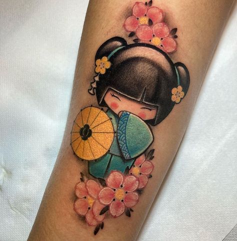 koji yoshida on Instagram: “Fatto al @soultattoobg . . . . #kokeshi #japan #kokeshitattoo #tatuatoriitaliani #japanesetattoo” Kokeshi Tattoo, Japanese Geisha Tattoo, Origami Tattoo, World Famous Tattoo Ink, Geisha Tattoo, Doll Tattoo, Famous Tattoos, Religious Tattoos, Disney Tattoo