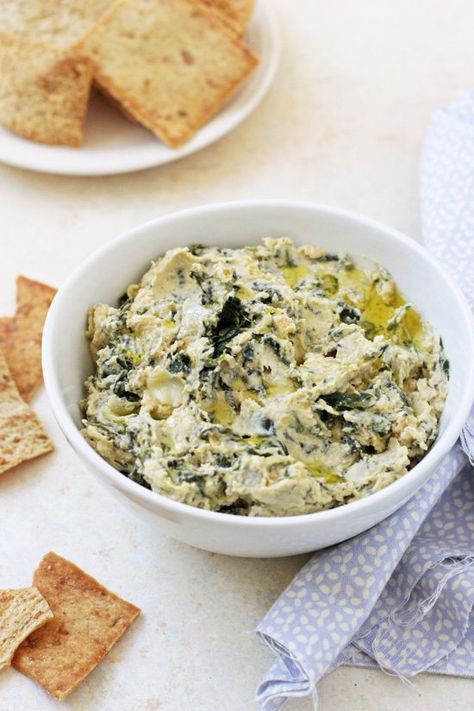 Artichoke Hummus Recipe, Artichoke Hummus, Sweet Potato Bread, Healthy Afternoon Snacks, Artichoke Recipes, Best Vegetarian Recipes, Summer Appetizer, Party Appetizers, Spinach Artichoke Dip