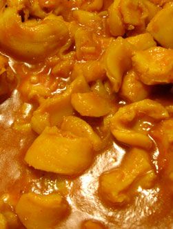 Lambis: This is a traditional Haitian recipe that is made with conch, this wonderful shellfish that is delicious but so hard to find out from the Caribbeans. Conch Recipes, Trinidadian Food, Haitian Cuisine, Haitian Recipes, Haitian Culture, Carribean Food, Haitian Food, Haitian Food Recipes, Caribbean Cuisine