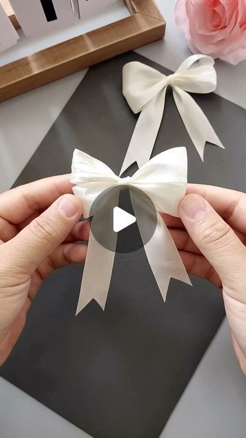 How To Make Cute Bows With Ribbon, How To Tie A Decorative Bow, How To Make A Bow With Your Fingers, How To Make A Easy Bow, Making Small Bows With Ribbon, How To Tie A Nice Bow, Easy Bow With Ribbon, How To Tie A Bow With Velvet Ribbon, Ribbon Diy Bow