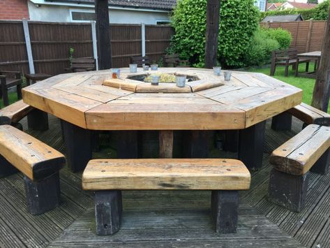 Woodworking Tables, Taproom Design, Sleeper Furniture, Sleeper Table, Railway Sleepers Garden, Garden Table Plans, Picnic Benches, Sleepers In Garden, Pub Garden