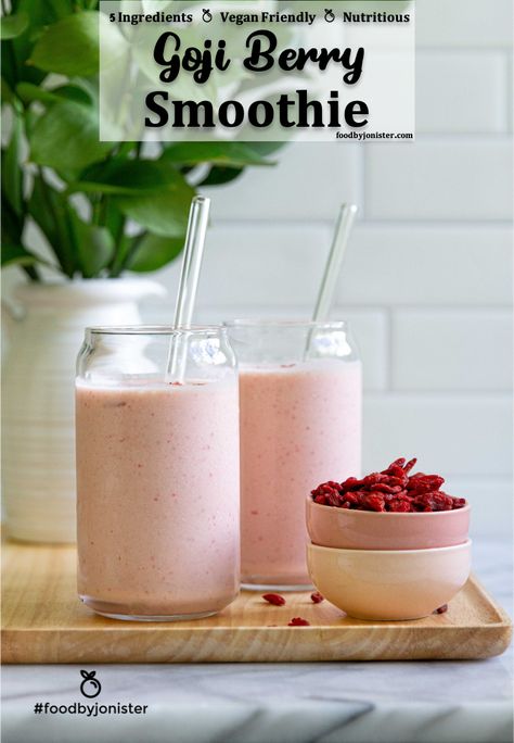 Six ingredients, immune boosting, pretty in pink goji berry smoothie! #gojiberry #smoothie #pinksmoothie Goji Berry Recipes Jam, Goji Berries Recipes, Dried Goji Berry Recipes, Goji Berry Smoothie, Goji Berry Tea, Goji Berry Recipes, Berry Smoothie Recipe, Frozen Pineapple, Berry Smoothie