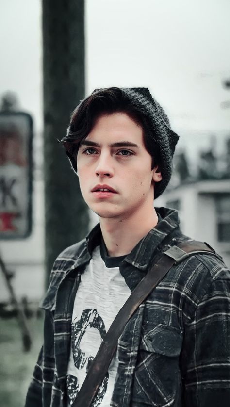 Jughead Jones Outfit, Cole Sprouse Cute, Jughead Jones Wallpaper, Jughead Jones Aesthetic, Cole Sprouse Wallpaper Iphone, Griffin Gluck, Cole Sprouse Aesthetic, Cole Sprouse Wallpaper, Cole Spouse