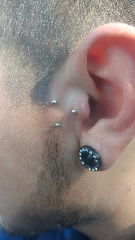 Tragus Vertical, Vertical Piercing, Tragus, Piercings, Tattoos, Quick Saves