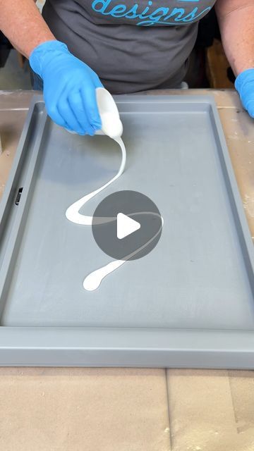 Resin Trays Diy, Resin Serving Tray, Epoxy Paint, Diy Tray, Resin Craft, Instagram Diy, Craft Molds, Diy Resin, April 26