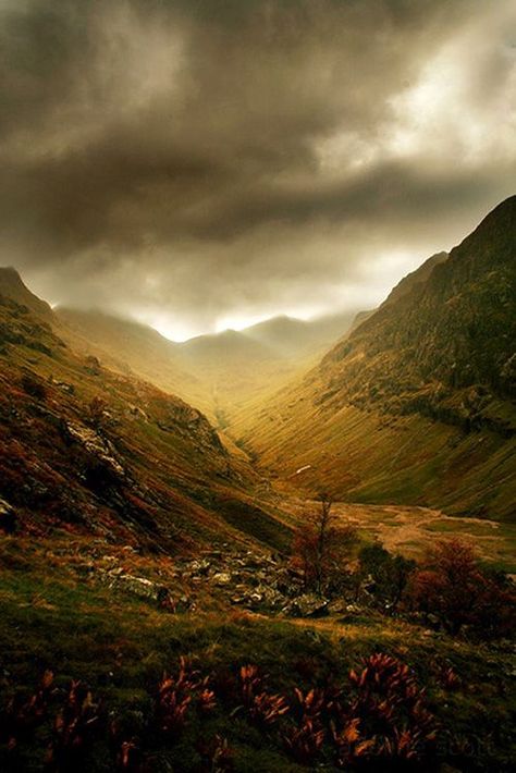 Glencoe, Scotland British Nostalgia, Scotland Aesthetic, Glencoe Scotland, Scotland Landscape, Glen Coe, Scotland Highlands, Cornwall England, Scottish Landscape, Peak District