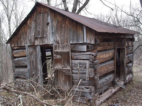 Old Cabin In The Woods | ... Sheds and Other Buildings West Virginia > Abandoned Shack in the Woods Shack In The Woods, Abandoned Shack, Primitive Houses, Old Cabins, Old Cabin, Log Cabin Rustic, What Am I Doing, Creepy Houses, Clay Houses