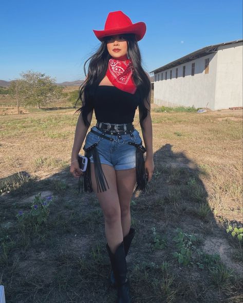 #cowboy #cowgirlstyle #bootsforwomen #botas #outfitvaquero #vaquera Farm Life Aesthetic Outfits, Black Boots Western Outfit, Dress With Boots Outfit Vaquera, Vaquera Outfit With Skirt, Cowgirl Outfits Black Boots, Norteno Outfit Woman, Intocable Concert Outfit Ideas, Mexican Boots Outfits, Summer Vaquera Outfits