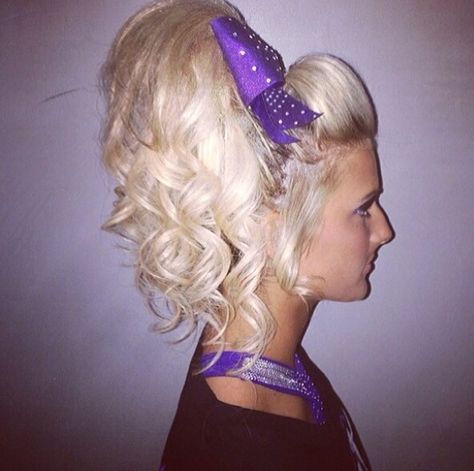 Spirit of Texas cheer hair Cute Cheer Hairstyles With Bow, Cute Cheer Hairstyles, Hairstyles With Bows, Cheer Ponytail, Cheer Makeup, Competition Hair, Cheer Athletics, Cheer Picture Poses, Cheerleading Hairstyles