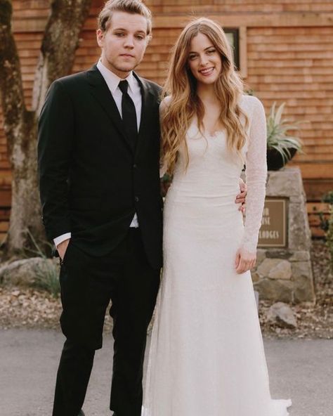 Riley Keough Wedding, Danny Keough, Elvis Presley's Granddaughter, Brother Poses, Two Year Anniversary, Riley Keough, Elvis And Priscilla, Logan Paul, Elvis Presley Photos