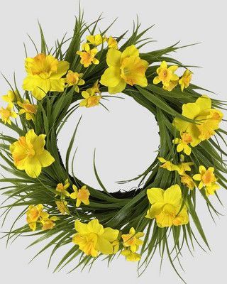 Last Minute Easter Items - Easter Decorations and Outfits at Target Daffodil Wreath, Wood Flower Wreath, Making Wreaths, Easter Flower Arrangements, Blue Lotus Flower, Indoor Wreath, Flower Wreaths, Daffodil Bulbs, Easter Items