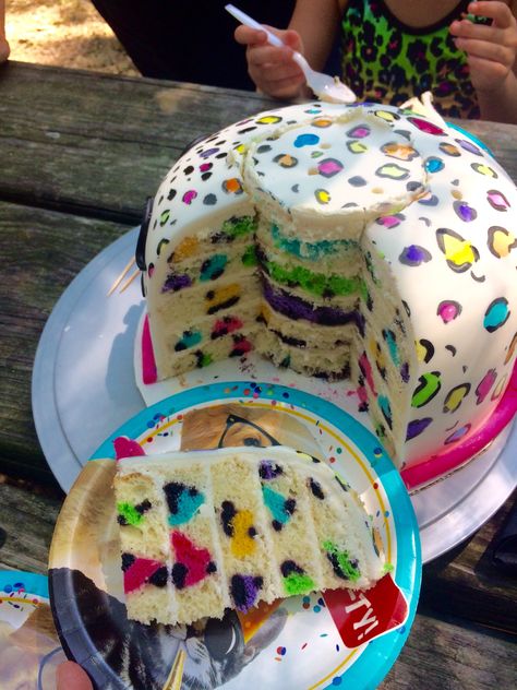 Lisa Frank Cheetah Cake, Lisa Frank Birthday Party Cake, Rainbow Cheetah Cake, Lisa Frank Cake Ideas, Lisa Frank Birthday Party Decorations, Lisa Frank Birthday Cake, 2000s Cake Ideas, Lisa Frank Cake, Cheetah Print Cake