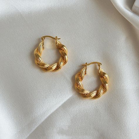 Antique Engagement Ring, Minimal Earrings, Dope Jewelry, Gift For Her Birthday, Gold Accessories, Girly Jewelry, Jewelry Inspo, Pretty Jewellery, Cute Jewelry