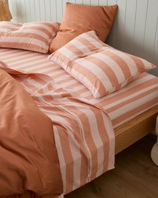 Sunset Color Bedding, Striped Bed Sheets, Sunset Colours, Bedding Linen, Vacay Vibes, Striped Bedding, Striped Duvet, Striped Duvet Covers, Striped Quilt