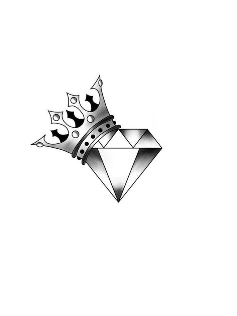 Diamond And Crown Tattoo Design, Diamond With Crown Tattoo, Diamante Tattoo, Diamond Crown Tattoo, 1995 Tattoo, Stammestattoo Designs, Diamond Tattoo Designs, Half Sleeve Tattoo Stencils, Diamond Tattoo