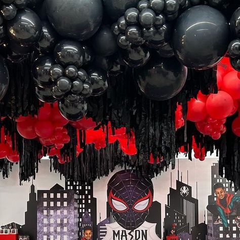 Black Spiderman Party Ideas, Into The Spiderverse Party Ideas, Spiderman Into The Spiderverse Party, Miles Morales Trunk Or Treat, Black Spider Man Birthday Party Ideas, Marvel Themed Party, Miles Morales Spiderman Party Ideas, Spiderverse Decorations, Miles Morales Birthday Party Ideas