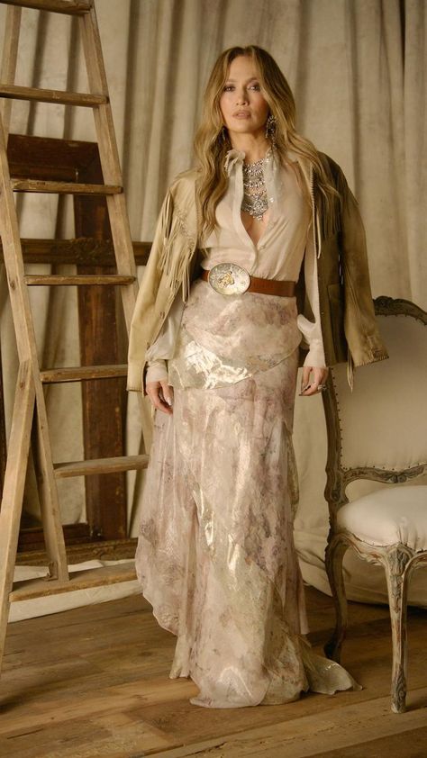 Look Boho Chic Elegante, Olivia Palermo Fashion, Classy Cowgirl Outfits, Western Chic Fashion, Country Chic Outfits, Ralph Lauren Looks, Western Photoshoot, Classy Cowgirl, Looks Country