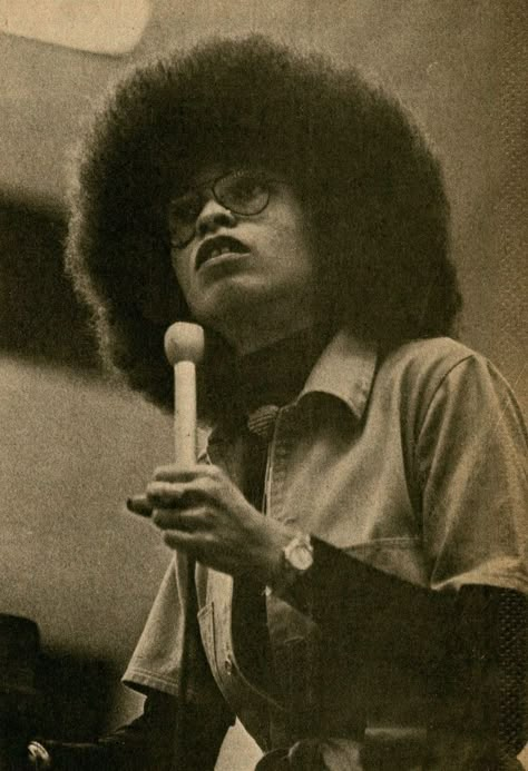 Appleton Wisconsin, Black Empowerment, Black Leaders, Angela Davis, Black Panther Party, Vintage Black Glamour, Black Photography, Power To The People, Afro Art