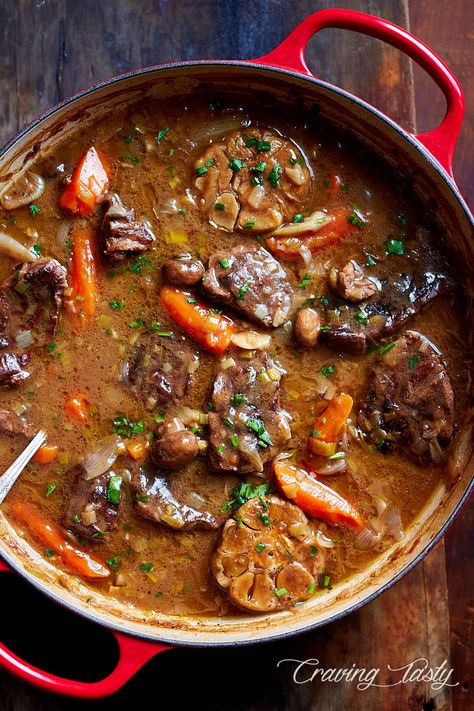 Braised Beef Recipes, Beef With Mushroom, Beef Cheeks, Slow Cooked Beef, Beef Recipe, Braised Beef, Beef Recipes Easy, Beef Stroganoff, Goulash