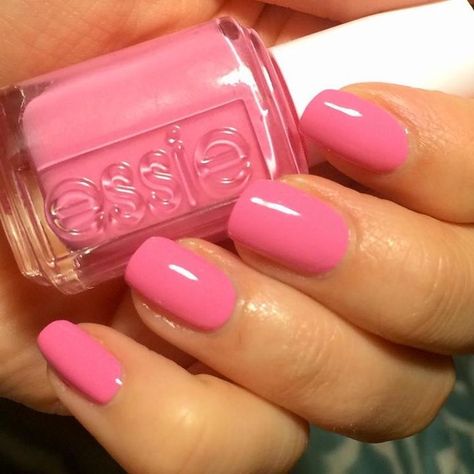 Manicure Short Nails Summer, Flamingo Pink Nails, Sns Nail Ideas, Chip Nails, Vinyl Nail Art, Manicure Short Nails, Pretty Pink Nails, Coffin Nails Designs Summer, Spring Nail Art Designs