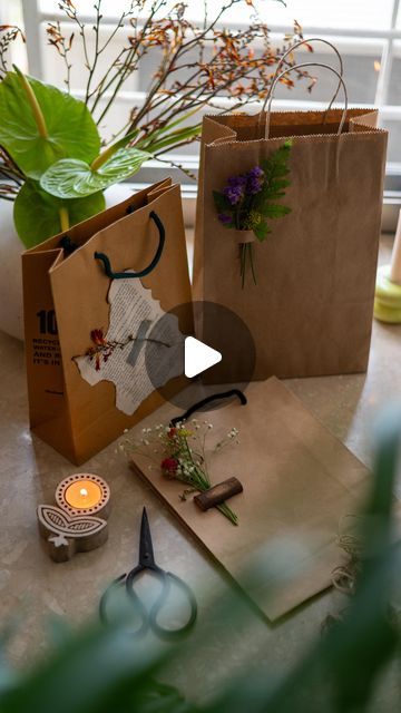 Meenakshi | Lifestyle Blogger on Instagram: "If you’re a millennial or generations before that chances are you have stashes of shopping bags saved with you 
Here’s a great way to turn brown paper bags into pretty little gift bags when you’re absolutely short on time 

#trythisathome 

DIY gift bag, upcycle shopping bags, 5-min crafts, sustainable living" How To Make Bags Out Of Paper, How To Pack Gifts Ideas, How To Make Gift Bags, How To Make Paper Bags, Christmas Paper Bags Ideas, How To Make Paper Bag, How To Pack A Gift, Paper Bags Ideas, Paper Bags Diy