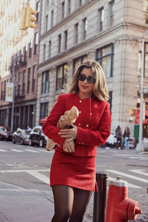 Red Tweed Dress Outfit, Red Tweed Outfit, Red And White Outfit Black Women, Red Classy Outfits, Tweed Set Outfit, Estilo Blair Waldorf, Red And White Outfits, Style Roots, Tweed Outfit