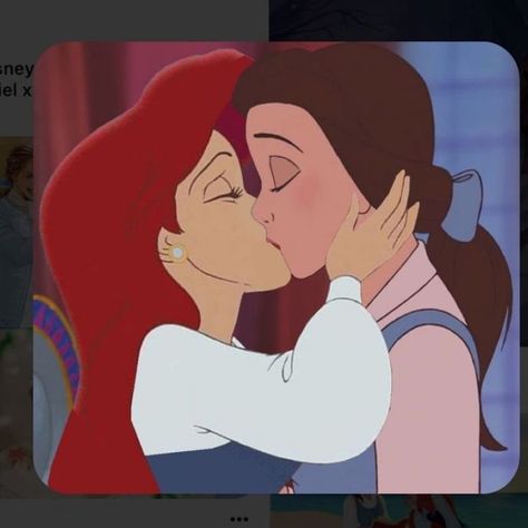 Lesbian Princess Cartoon, Disney Lesbian Wallpaper, Disney Princess Lesbian Wallpaper, Disney Princess Ships, Disney Characters Kissing, Gay Disney Princesses, Wlw Cartoon, Disney Princess Kiss, Disney Princess Yuri