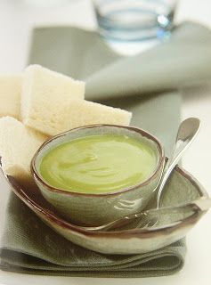 Thai Dessert Recipes: Pandan coconut custard or dipping sauce (khanom pang jim sangkhaya) Thai Donuts Recipe, Thai Dessert Recipes, Thai Dessert Recipe, Asian Desert, Pandan Custard, Thai Desert, Thai Recipes Dessert, Vegetarian Thai, Sweet Sauces