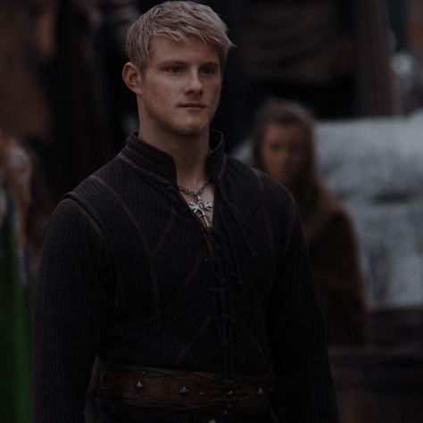 Daeron Targaryen, Nate Grey, Alexander Ludwig, Dystopian Books, Targaryen Aesthetic, Mary I, Boy Face, House Of Dragons, Fantasy Art Landscapes