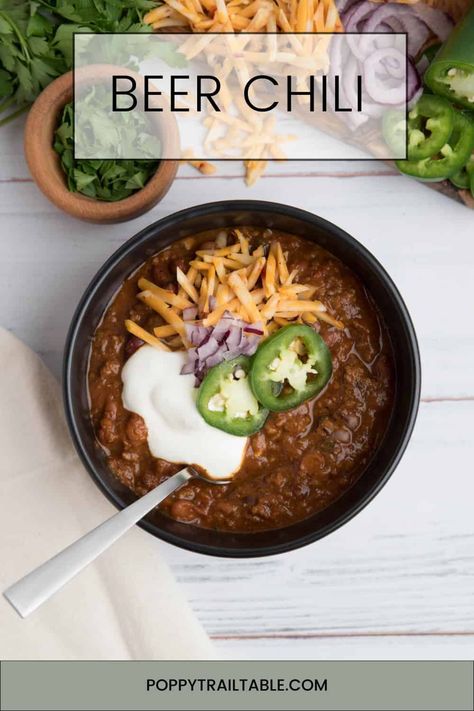 Beer Chili Chili Made With Beer, Chili With Beer, Best Chilli Recipe, Chili With Ground Beef, Ground Beef Beans, Beer Chili Recipe, Chili Recipe Healthy, Beer Chili, Cold Weather Comfort Food