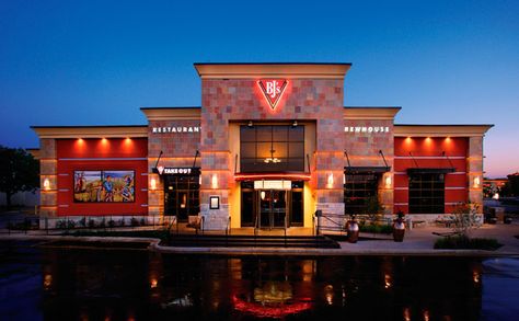 BJ's BrewHouse Craft Stand, Bjs Restaurant, Brewery Restaurant, Diy Water Fountain, Restaurant Specials, Lunch Hour, Gluten Free Restaurants, Gluten Free Menu, Flatbread Pizza