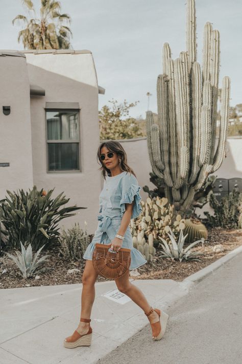 Sara Escudero Sandal Wedges Outfit, Summer Wedges Outfit, Brown Wedges Outfit, Wedge Outfit, Wedges Outfit, Denim Ruffle Dress, Sandal Wedges, Cute Wedges, Summer Wedges