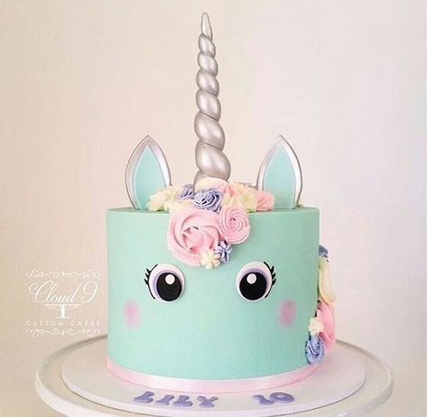 Unicorn cake pastel colors Tools Cake, Unicorn Birthday Party Decorations, Unicorn Birthday Cake, Kids Favors, Girl Cupcakes, Unicorn Cake Topper, Mermaid Birthday Invitations, Tool Cake, Wedding Party Supplies