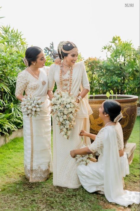 Sinhalese Bridal Maid Dress, Bridal Buns, Kandyan Brides, Navy Blue Wedding Theme, Srilankan Wedding, Wedding Squad, Bride Maids, Bridal Bun, Dreamy Wedding Dress