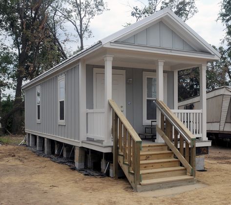 Katrina Cottage Plans, Hermit House, Small Row House Design, Shotgun House Floor Plans, Katrina Cottage, Shotgun House Plans, Emergency Housing, Sheds Ideas, Mother In Law Cottage