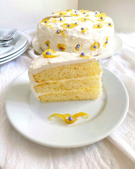 If you always wanted to make a cake from scratch but were intimidated with the process, then this delicious Lemon Layered Cake with Lemon Infused Buttercream and Whipped Cream Topping is where to start. ⁣ ⁣ The recipe is made from ingredients you probably already have in your kitchen. The cake is fragrant and a perfect blend of sweet and tart flavors. ⁣⁣🍋🎂 ⁣⁣ Get the recipe at the link in my bio.⁣⁣ ⁣⁣ ⁣⁣ ⁣⁣ #lemoncake #cakerecipe #lemons #birthdaycake #inspiringkitchen ⁣⁣ Lemon Layered Cake, Lemon Birthday Cakes, Lemon Velvet Cake, Lemon Layer Cake, Candied Lemon Slices, Cream Cheese Buttercream Frosting, Whipped Cream Topping, Tart Flavors, Lemon Layer Cakes