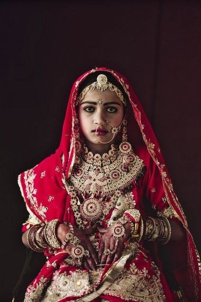 Rabari Woman in Ajabgarh Village © Jimmy Nelson Jimmy Nelson, What Is Today, Traditional Wedding Dresses, We Are The World, Folk Costume, World Cultures, Traditional Indian, Anthropology, Historical Fashion