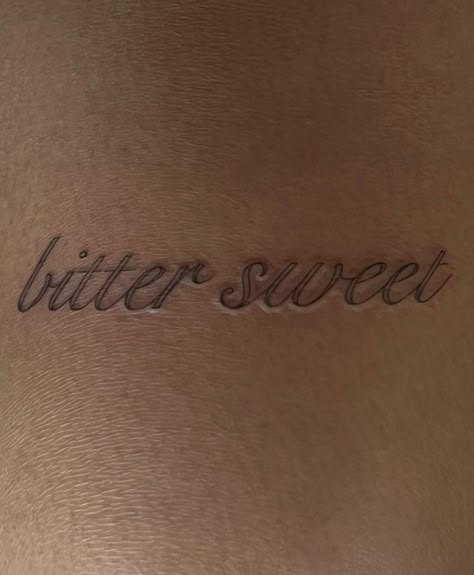 Small Tattoo Aesthetic, Tattoo Cool, Cool Tattoos For Girls, Tattoos Inspo, Typography Tattoo, Small Girly Tattoos, Bestie Tattoo, Finger Tattoo For Women, Tattoo Aesthetic