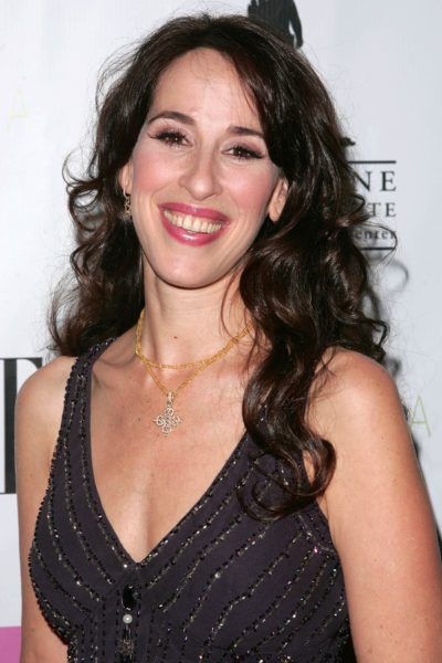 HAPPY 59th BIRTHDAY to MAGGIE WHEELER!!     8/7/20 Born Margaret Emily Jakobson, American actress. She is best known for her role as Janice on the sitcom Friends where she was a recurring character most notable for being in a relationship with Chandler Bing (Matthew Perry). She was also a recurring character on Everybody Loves Raymond as Linda as well as Anita Warrell on the sitcom Ellen. Maggie Wheeler, Happy 59th Birthday, 59th Birthday, Everybody Love Raymond, Chandler Bing, Matthew Perry, Seinfeld, American Actress, Celebrity News