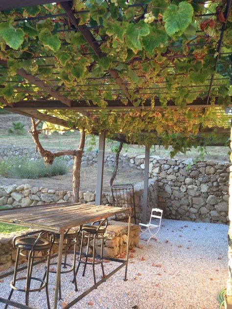 Rustic Patio Decorating Ideas, Table Mismatched Chairs, Patio Decor On A Budget, Small Outdoor Patio, Spanish Countryside, Rustic Decorating Ideas, Outdoor Patio Decorating Ideas, Mismatched Chairs, Rustic Patio