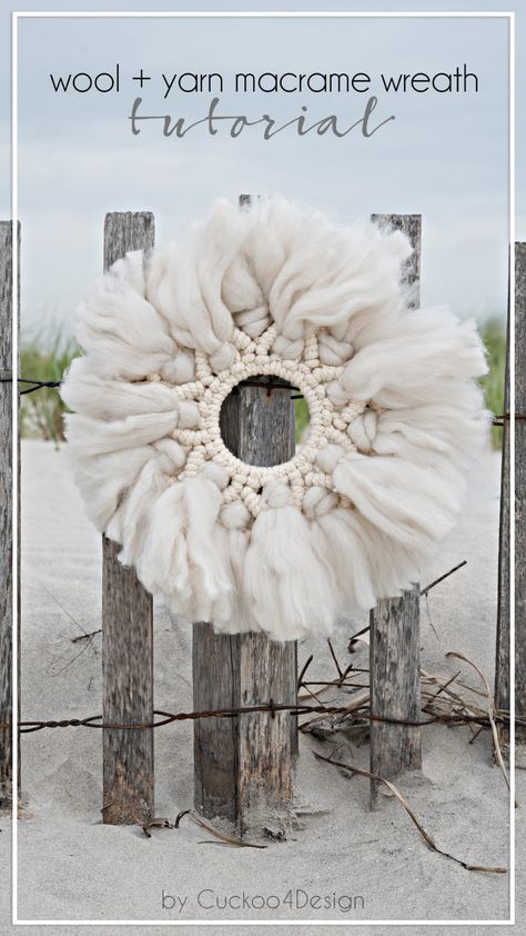 Macrame Wreath Tutorial, Macrame Wreath, Yarn Macrame, Macrame Garland, Hantverk Diy, Macrame Weaving, Easy Macrame, Simple Macrame, Macrame Planter